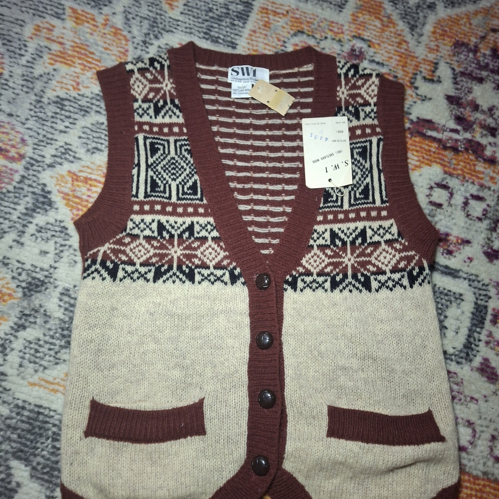 WoMen's Fair Isle Knit Cardigan Vest — Maroon and Cream